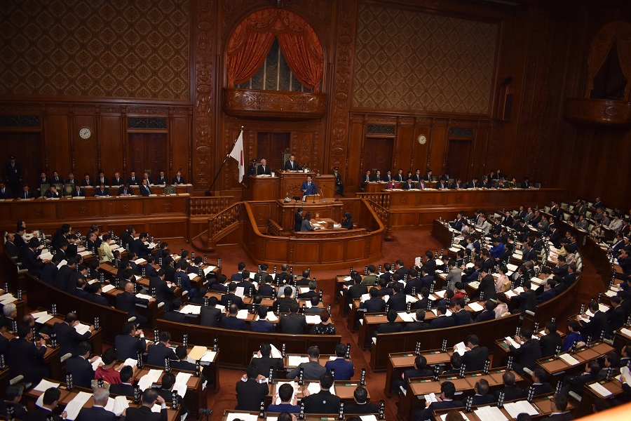 Prime Minister ABE Shinzo's address on general policy — The 201st Ordinary Session of the Diet —: Click on the title or picture to display topic details.