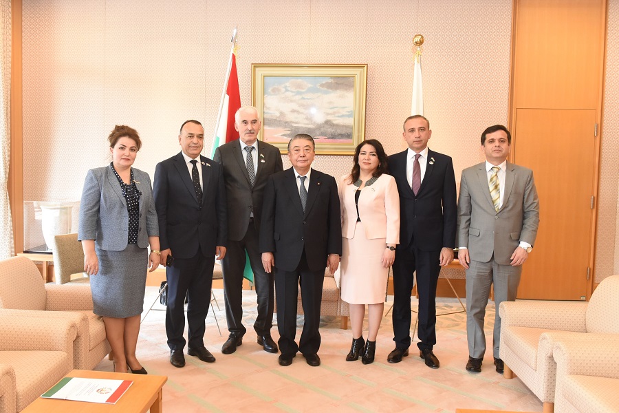 Members of the Majlisi Namoyandagon of Tajikistan visit Speaker Oshima: Click on the title or picture to display topic details.