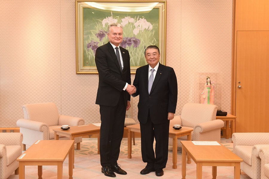Lithuanian President visits Speaker Oshima: Click on the title or picture to display topic details.