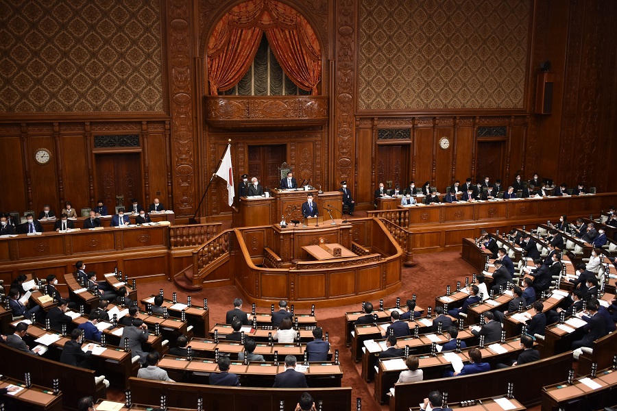 Questions to Ministers (Day 1) — The 210th ExtraOrdinary Session of the Diet —: Click on the picture to display topic details.
