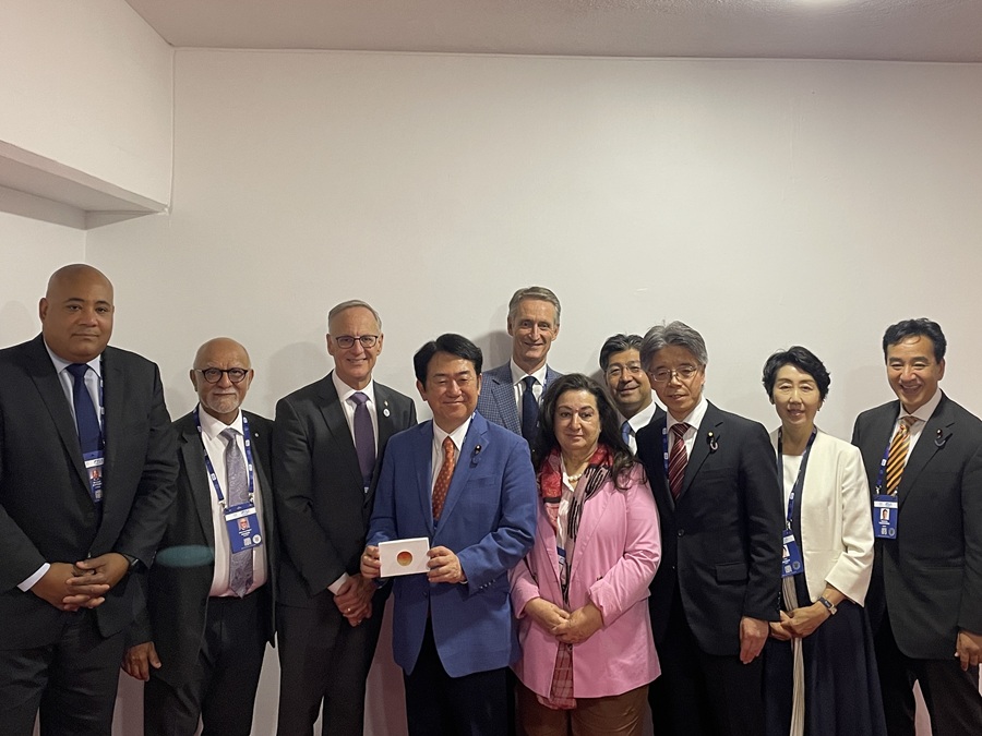 ��153��h�o�t�i�񍑋c����j��c�̎ʐ^�X�@�N���b�N����Ɗg��ʐ^���������������܂�