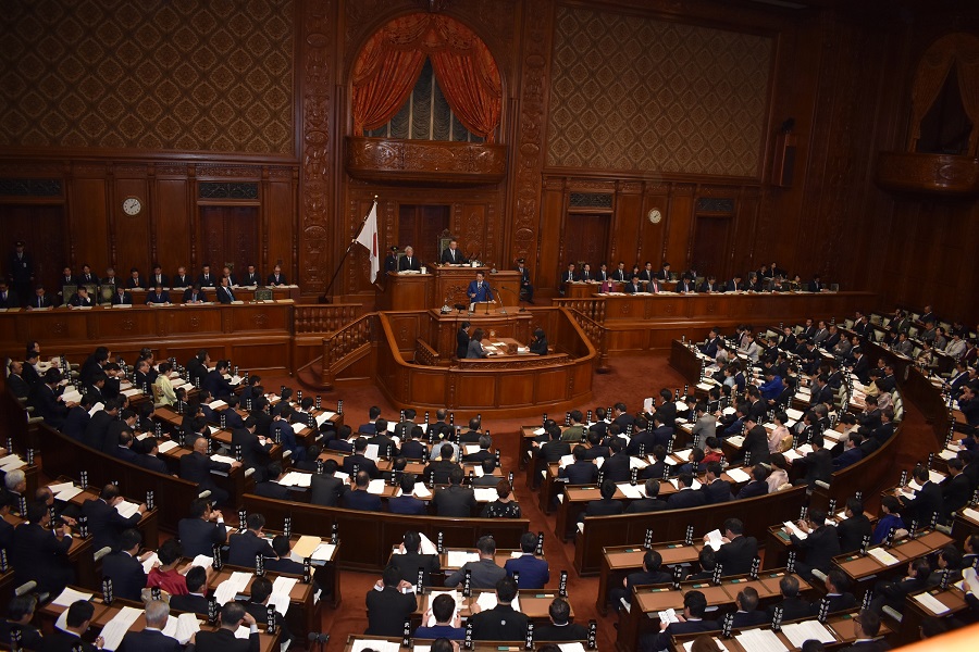 Prime Minister ABE Shinzo's address on general policy — The 201st Ordinary Session of the Diet —: Click on the title or picture to display topic details.