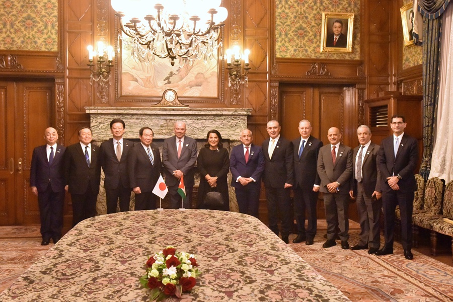 President of the Jordanian Senate visits Speaker Nukaga: Click on the title or picture to display topic details.