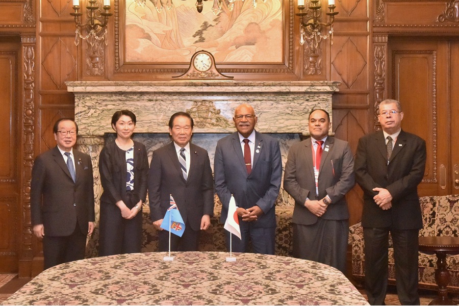 Fiji Prime Minister visits Speaker Nukaga: Click on the title or picture to display topic details.