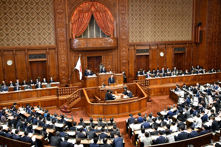 Prime Minister ISHIBA Shigeru's address on policy — The 216th Extraordinary Session of the Diet — 1:Click on the picture to enlarge it.