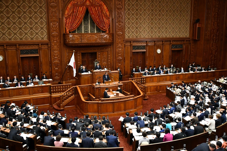Prime Minister ISHIBA Shigeru's address on general policy — The 217th Ordinary Session of the Diet — 1:Click on the picture to enlarge it.