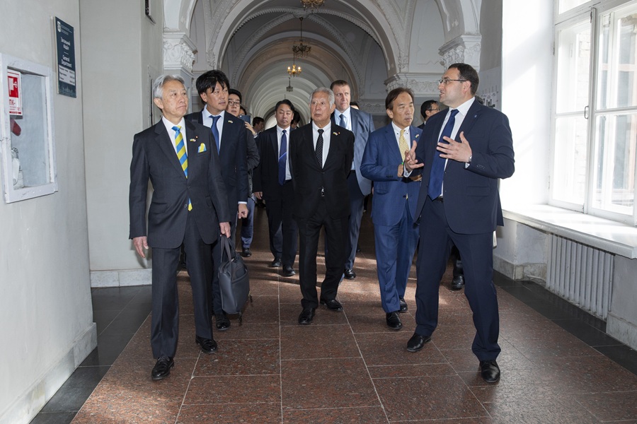 �X�O�c�@�c���̃E�N���C�i�e�P�K��X�@�N���b�N����Ɗg��ʐ^���������������܂�