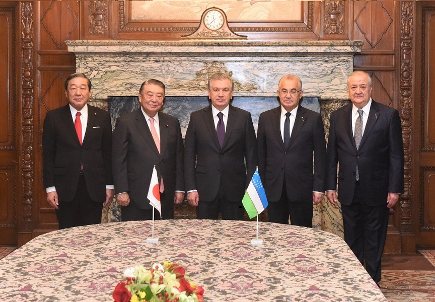 ウズベキスタン共和国大統領一行の衆議院訪問　クリックするとトピックスページへ移動します