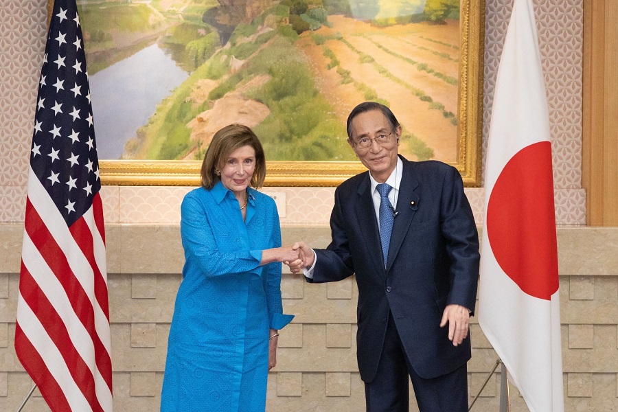US House Speaker visits Speaker Hosoda 1:Click on the picture to enlarge it.