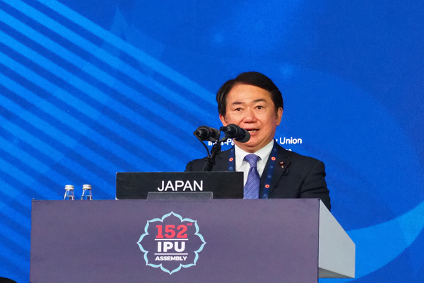 ��152��h�o�t�i�񍑋c����j��c�̎ʐ^�P�@�N���b�N����Ɗg��ʐ^���������������܂�