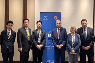 ��152��h�o�t�i�񍑋c����j��c�̎ʐ^�T�@�N���b�N����Ɗg��ʐ^���������������܂�