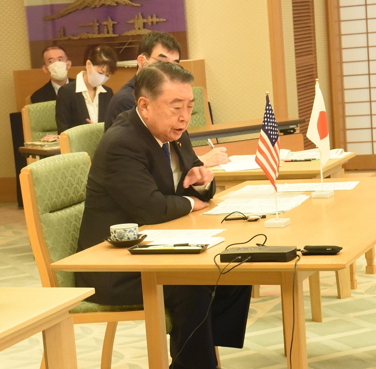 Speaker Oshimafs meeting with American Speaker 2:Click on the picture to enlarge it.