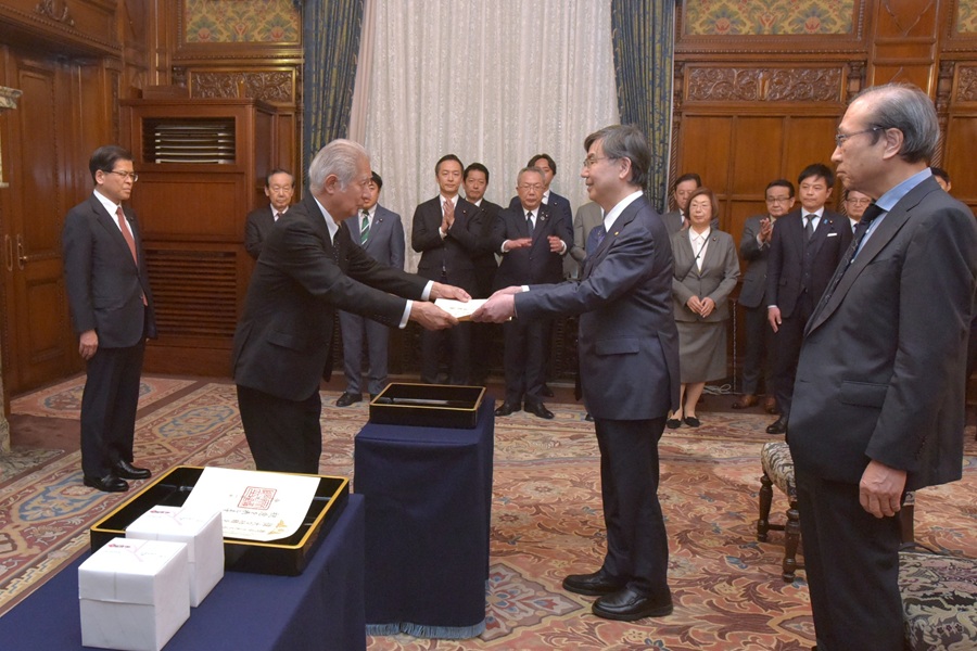 ������m�\������^
�̎ʐ^�P�@�N���b�N����Ɗg��ʐ^���������������܂�