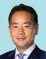 井上信治君の写真